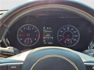 Kia K5 2023 EX Sedán 4p