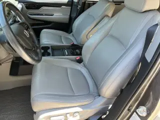 Honda Odyssey 2023 Touring 4p Mini-Van