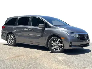 Honda Odyssey 2023 Touring 4p Mini-Van