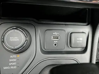 Jeep Cherokee 2020 4x4 Latitude 4dr SUV