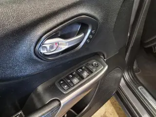 Jeep Cherokee 2019 Limited 4dr SUV