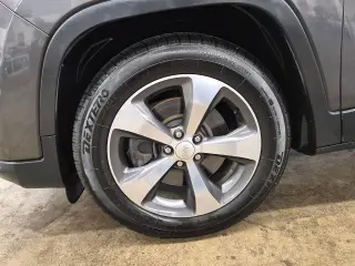 Jeep Cherokee 2019 Limited 4dr SUV