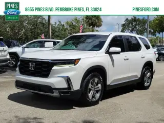 Honda Pilot 2023 EX-L 4 SUV con Sillas Capitán Traseras