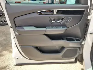 Honda Pilot 2023 EX-L 4 SUV con Sillas Capitán Traseras