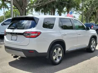 Honda Pilot 2023 EX-L 4 SUV con Sillas Capitán Traseras