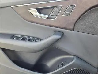 Audi Q8 2019 AWD quattro Prestige 55 TFSI 4dr SUV