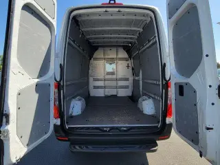Mercedes-Benz Sprinter 2023 2500 3dr 144 in. WB Cargo Van (2.0L Gas I4)