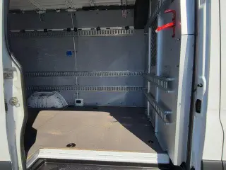 Mercedes-Benz Sprinter 2023 2500 3dr 144 in. WB Cargo Van (2.0L Gas I4)
