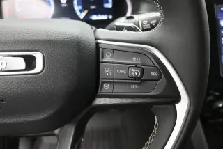 Jeep Grand Cherokee L 2024 4x2 Laredo 4dr SUV