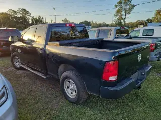 Ram 1500 Clásico 2022 4x4 Tradesman 4p Cabina Cuadrada Cuadrada 6,3 ft. SB Pickup