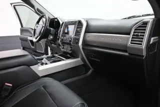 Ford F-250 Super Duty 2017 4x4 Lariat 4dr Crew Cab 6.8 ft. SB Pickup