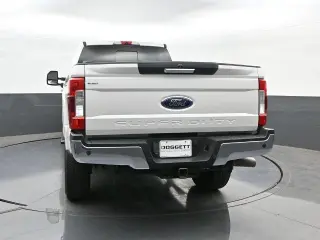 Ford F-250 Super Duty 2017 4x4 Lariat 4dr Crew Cab 6.8 ft. SB Pickup