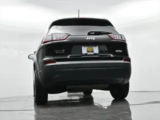 Jeep Cherokee 2019 4x4 Latitude Plus 4dr SUV