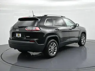 Jeep Cherokee 2019 4x4 Latitude Plus 4dr SUV