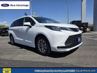 Toyota Sienna 2025 LE 8-Pasajeros 4dr Mini-Van