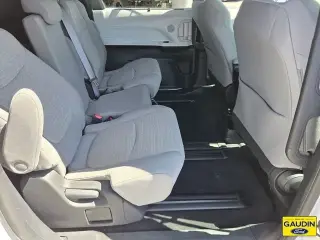 Toyota Sienna 2025 LE 8-Pasajeros 4dr Mini-Van