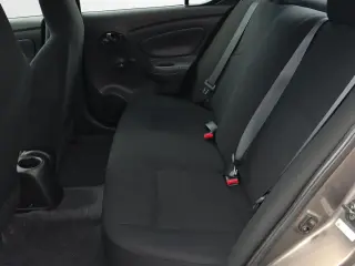 Nissan Versa 2015 1.6 S Plus 4dr Sedán