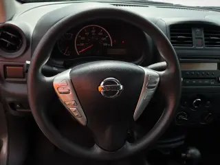 Nissan Versa 2015 1.6 S Plus 4dr Sedán
