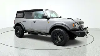 Ford Bronco 2023 4x4 Base Advanced 4dr SUV