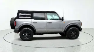 Ford Bronco 2023 4x4 Base Advanced 4dr SUV