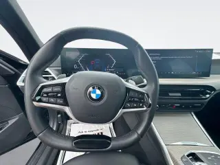 Serie 3 BMW 2025 330i 4dr Sedán