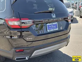 Honda Pilot 2025 AWD Elite 4dr SUV