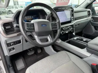 Ford F-150 2024 4x4 XLT 4p SuperCrew 5.5 ft. CB SB