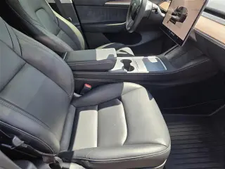 Tesla Model Y 2024 AWD Performance 4 puertas Crossover