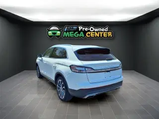Lincoln Nautilus 2023 AWD Reserve 4p SUV