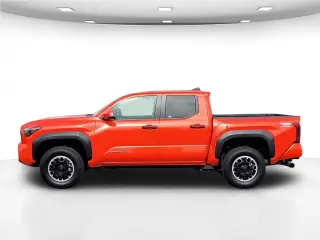 Toyota Tacoma 2024 4x4 SR5 4p Doble Cabina Cuadrada 5.0 ft CB