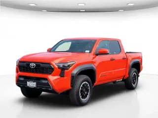Toyota Tacoma 2024 4x4 SR5 4p Doble Cabina Cuadrada 5.0 ft CB