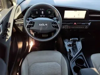 Kia Niro 2023 SX Touring 4dr Crossover