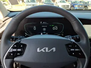 Kia Niro 2023 SX Touring 4dr Crossover