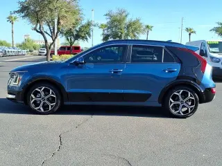 Kia Niro 2023 SX Touring 4dr Crossover