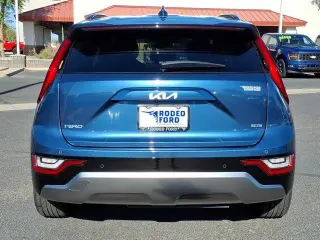 Kia Niro 2023 SX Touring 4dr Crossover
