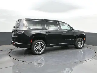 Jeep Grand Wagoneer 2023 4x4 Serie II 4p SUV