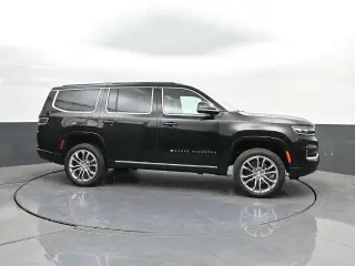 Jeep Grand Wagoneer 2023 4x4 Serie II 4p SUV