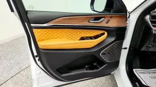 Jeep Grand Cherokee 2023 4x4 Summit 4xe 4dr SUV