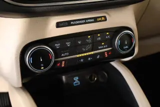 Ford Escape Hybrid 2022 AWD Titanium 4dr SUV