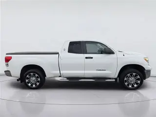 Toyota Tundra 2013 4x2 Nivel 4 Double Cab Camioneta SB (4.6L V8)
