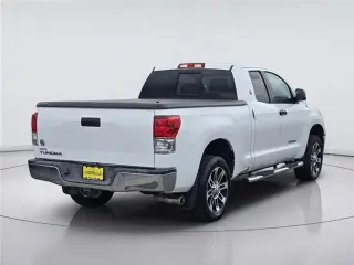 Toyota Tundra 2013 4x2 Nivel 4 Double Cab Camioneta SB (4.6L V8)