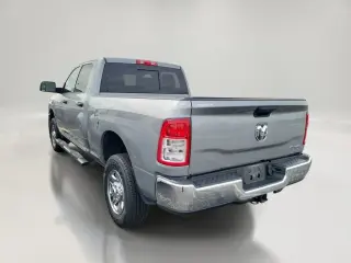 Ram 2500 2021 4x4 Tradesman 4dr Crew Cab 6.3 ft. SB Pickup