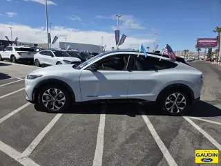 Ford Mustang Mach-E 2023 Premium 4dr SUV