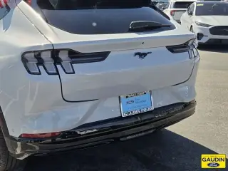 Ford Mustang Mach-E 2023 Premium 4dr SUV