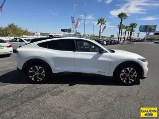 Ford Mustang Mach-E 2023 Premium 4dr SUV