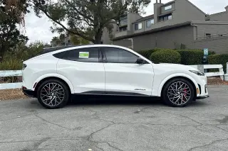 Ford Mustang Mach-E 2023 AWD GT 4dr SUV