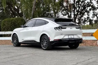 Ford Mustang Mach-E 2023 AWD GT 4dr SUV