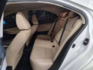 Lexus IS 300 2020 4p Sedan