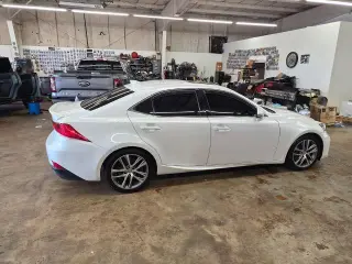 Lexus IS 300 2020 4p Sedan