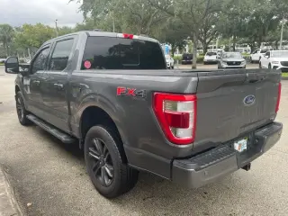 Ford F-150 2022 4x4 Lariat 4dr SuperCrew 5.5 ft. SB